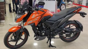 Apache और Pulsar को करी टक्कर दे रही, Honda X-Blade स्पोर्ट बाइक