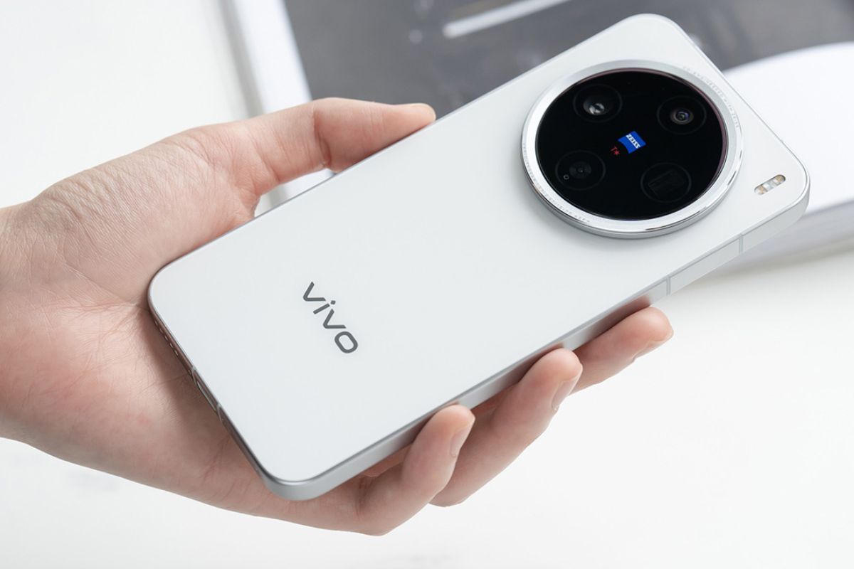 Vivo X200 FE