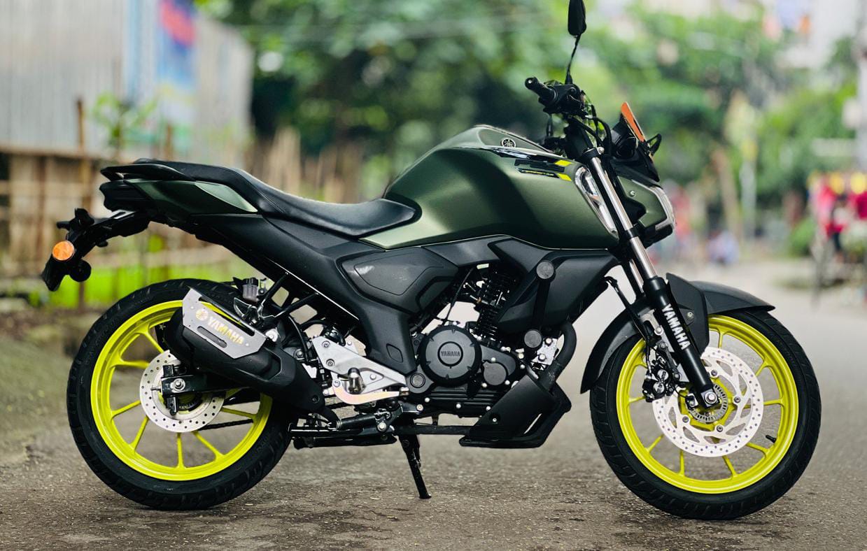 Yamaha FZS FI V4