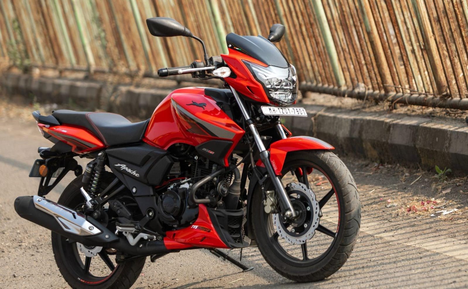 Apache RTR 160