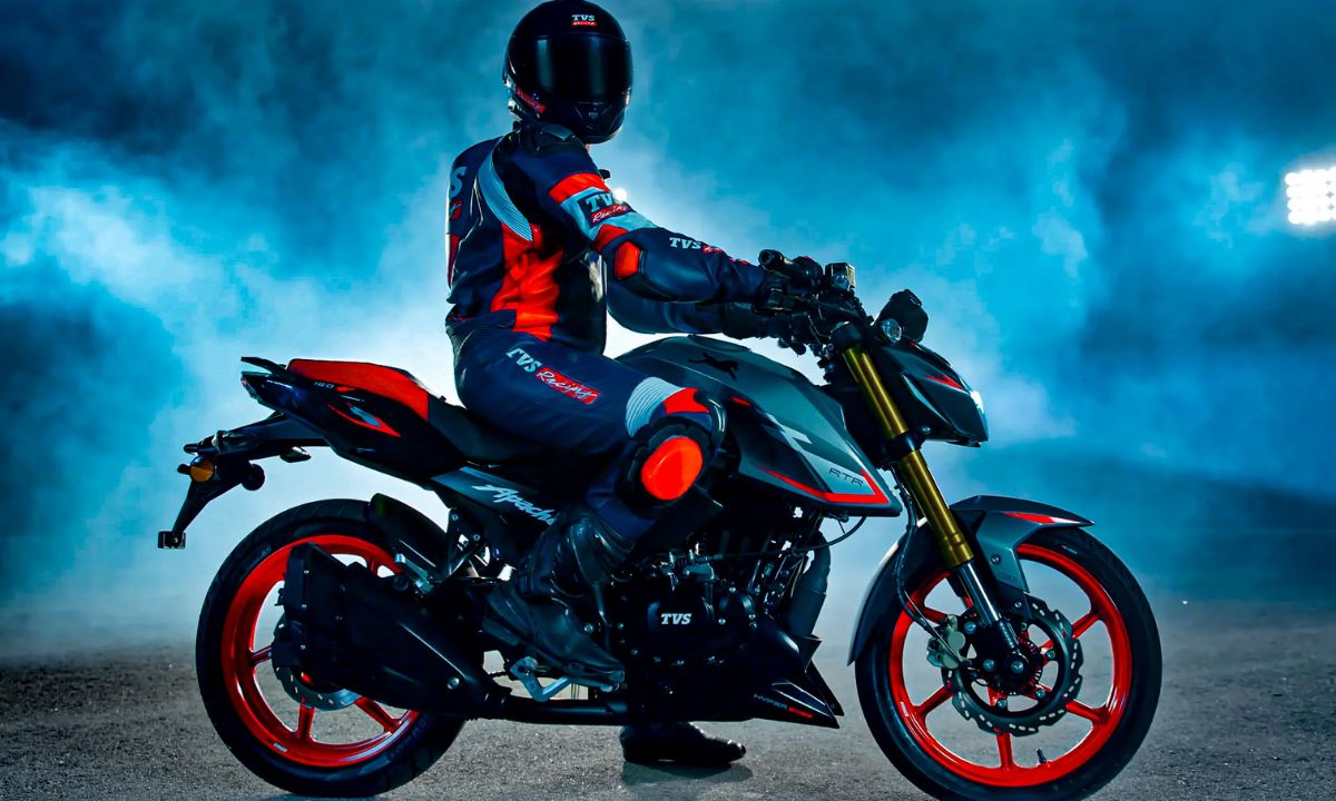 Apache RTR 160 4V