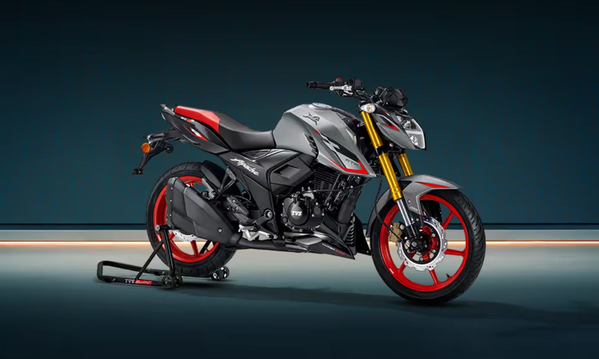Apache RTR 160 4V