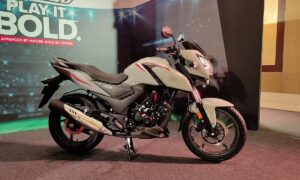 65KM माइलेज और ABS से लैस Honda SP 160 Sport बाइक लॉन्च, दमदार लुक और फीचर्स से मचाया धमाल